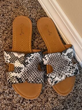Boutique Qupid Snakeskin Sandals